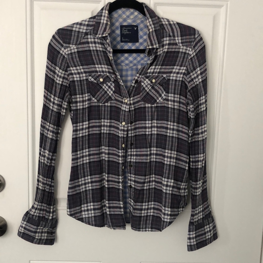 American Eagle Plaid button up shirt